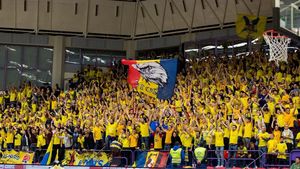 Măsură inedită în baschetul masculin fără spectatori în săli! Fanii de la CSU Sibiu au cumpărat 1788 de bilete la meciul din deplasare cu Dinamo | EXCLUSIV