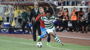 Klopp mai vrea un "vitezist" lângă Mane și Salah. Liverpool merge după omul care a "ucis" visul de Ligă al FCSB-ului