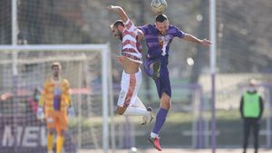 Derby mai mult cu numele! Partida dintre ASU Poli și Rapid s-a jucat pe Știința, o arenă la limita omologării pentru acest nivel. Nicolae Grigore: ”Categoric aș fi optat pentru «Dan Păltinișanu»”