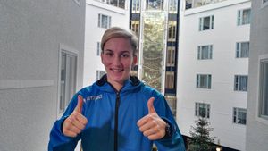 BREAKING NEWS | Cristina Neagu predă ștafeta Cristinei Laslo! Jucătoarea Univesității Cluj a semnat un contract pe 3 ani cu Buducnost Podgorica