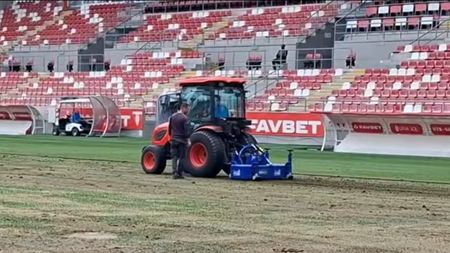 Gazonul unui club din Superliga este schimbat cu o etapă înainte de final: „Ne-am făcut temele”
