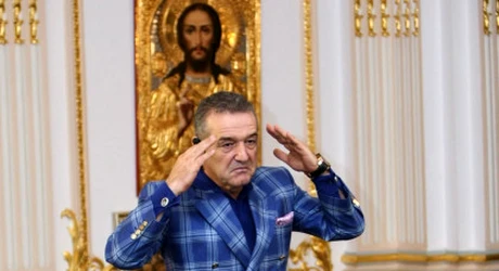 Becali a sărit să-şi bată un fotbalist din lot: 