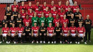 FOTO "Departamentul rușinii" a comis-o din nou!** Detaliul care l-a făcut pe Alex Ferguson să se ceară afară din posterul lui Man. United