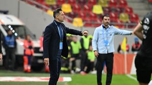 Gest neașteptat! Ce i-au scandat ultrașii FCSB lui Mirel Rădoi după meciul FCSB - Craiova