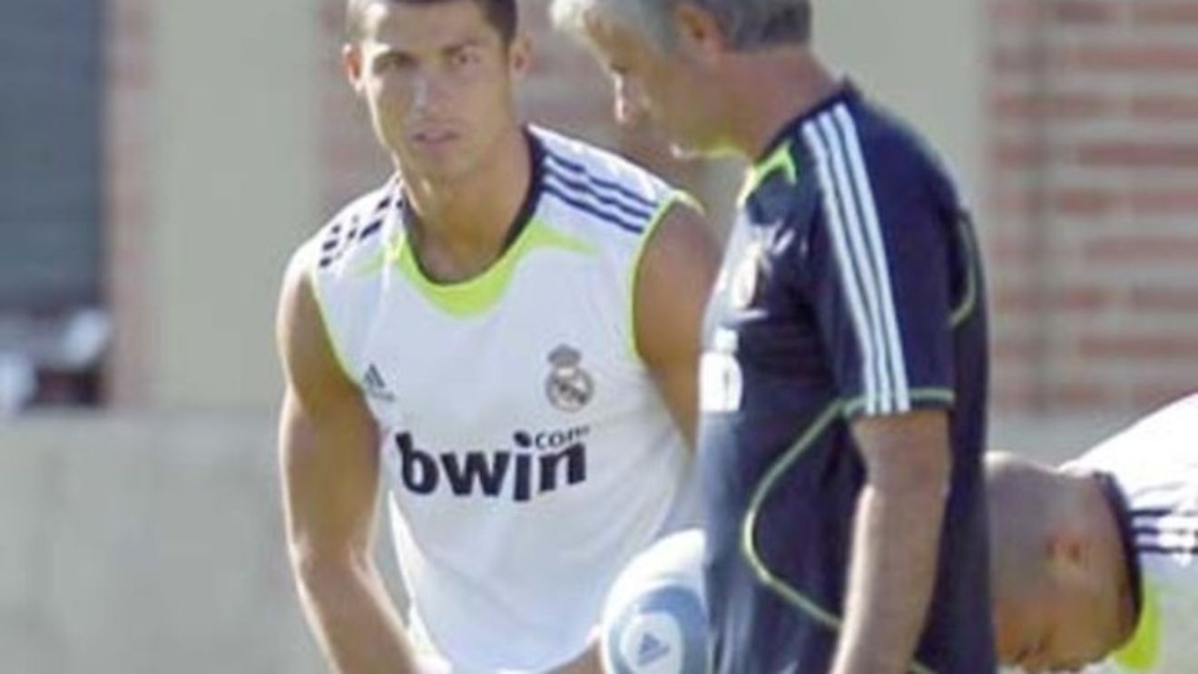 AC Milan, ofertă șoc: Ronaldo pe San Siro?** Mourinho: "Dacă pleacă el, plec și eu"