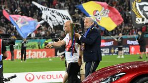 Gigi Becali, către Ilie Năstase: "Nu te mai uita după femei"