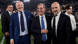 Dezvăluire șocantă la Inter Milano: iubitele fotbaliștilor sunt spionate pe Instagram de directorul sportiv al clubului!