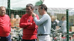 Hagi vrea pace între Becali și Armată: "Sigla trebuie să rămână la Steaua. Drumul luat e prost: și într-o parte și în alta"