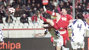 "Săgeată" spre Afrodita!** Vezi ce echipă din Cipru e aproape de a-l lua pe dinamovist!