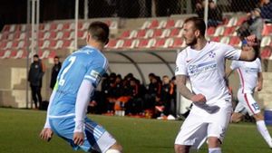 Ca Gigi sau ca Reghe? Dilemele FCSB înainte de meciul cu CFR Cluj: Gnohere sau Achim, cine îl ajută pe Alibec?

