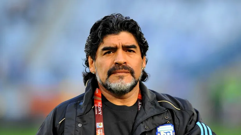 Diego Maradona a murit! Legenda fotbalului argentinian fusese operat recent pe creier