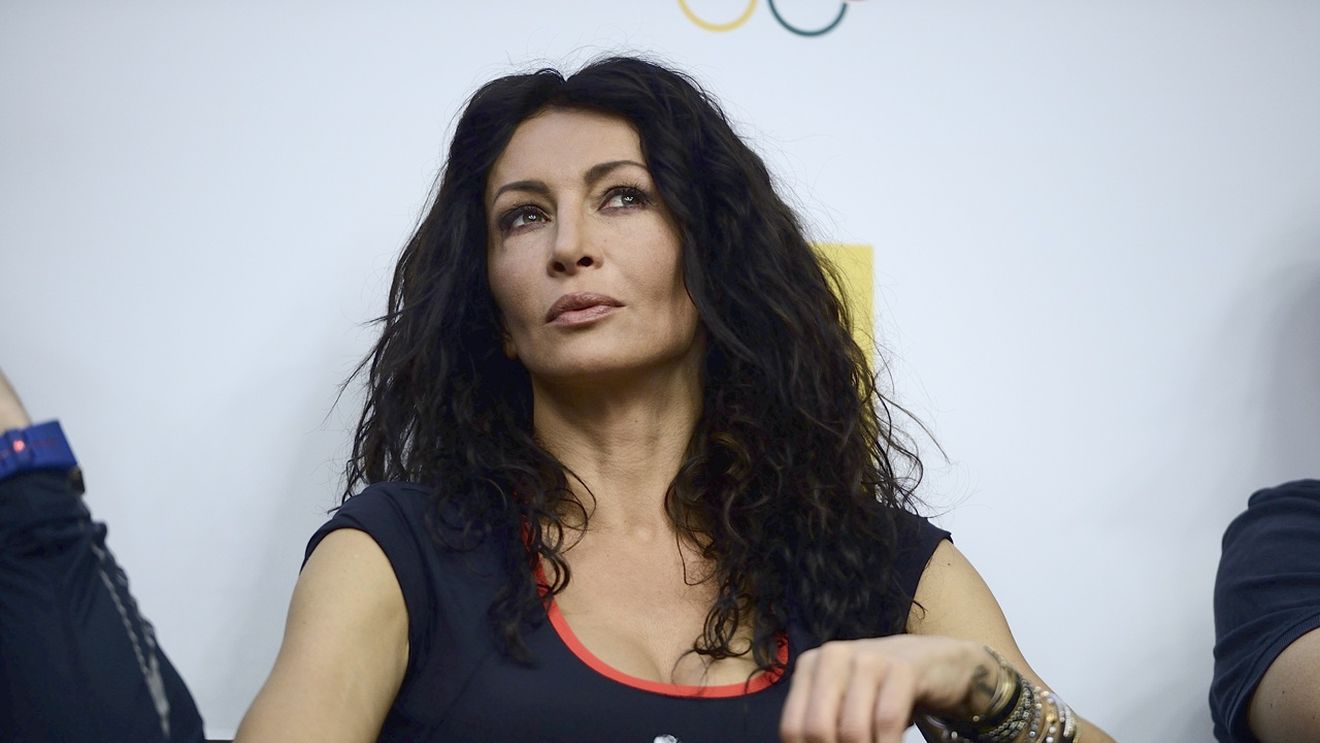 Mihaela Rădulescu e obligată să treacă prin iad, după moartea lui Felix Baumgartner. Procurorii italienii au decis s-o audieze