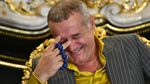 Fa-bu-los! Gigi Becali a început să cânte în direct, la TV, și l-a făcut pe Ilie Dumitrescu să râdă