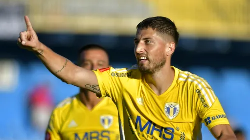 Gicu Grozav, gol fabulos în partida contra celor de la U Cluj. Cum a reușit fotbalistul să lovească balonul și să-l învingă pe Laurențiu Brănescu