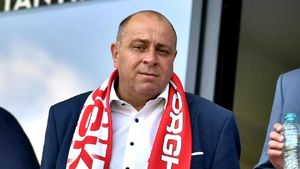 „Degeaba ne ascundem după degete! Fotbaliştii sunt ca ouăle”. Adevăratul motiv pentru care Marius Ştefănescu e un transfer ratat, deocamdată, pentru Gigi Becali şi pentru FCSB