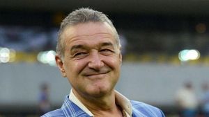 Gigi Becali dezgroapă trecutul! Scandal între patronul FCSB și impresarul unui jucător. De la ce a pornit totul
