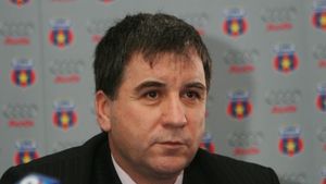 Argăseală confirmă: "Dorinel va sta pe bancă cu Dinamo!"