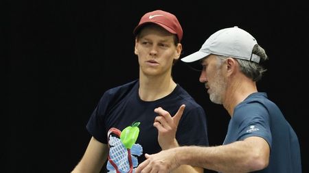 Jannik Sinner a cucerit turneul de la Viena și i-a spus „adio” lui Darren Cahill: „Are deja 60 de ani!" Ce va face în continuare fostul antrenor al Simonei Halep 