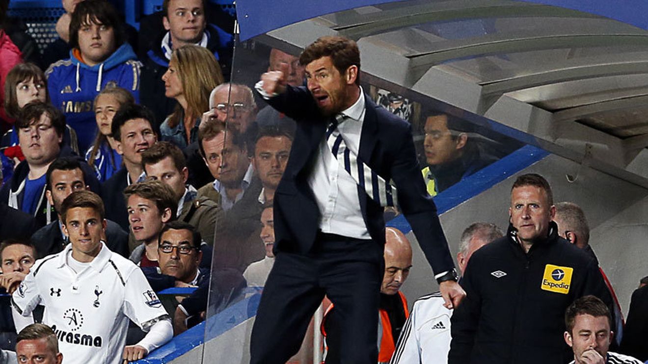 VIDEO Tot stadionul s-a întrebat ce caută acolo!** Au izbucnit în râs când au văzut ce face David Luiz lângă Villas Boas