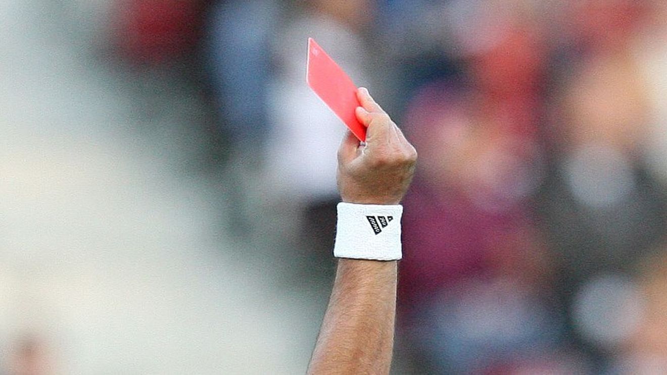 Cristian Sava arbitrează Dinamo - Unirea Urziceni.** Vezi brigăzile meciurilor de marți