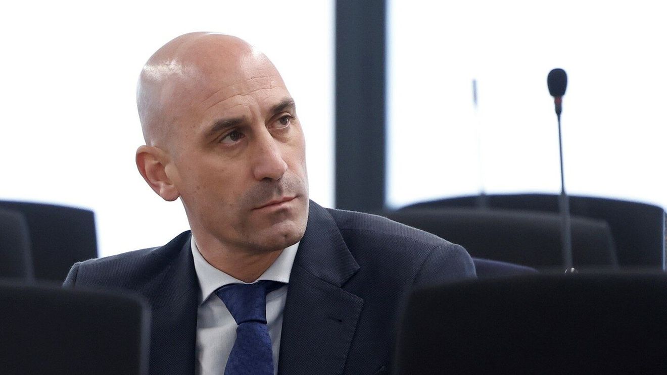 „De aceea nu i-am cerut scuze că am sărutat-o!”. Luis Rubiales, dezvăluiri neașteptate despre scandalul în urma căruia a pierdut șefia Federației de Fotbal din Spania