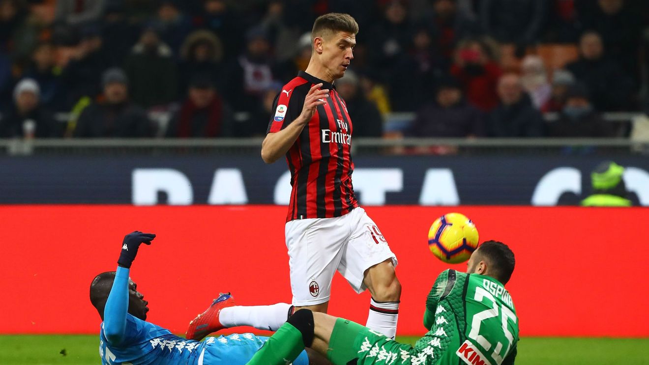 Grande Piatek! Evoluție de excepție pentru atacant la debutul pentru AC Milan. A tranșat de unul singur meciul cu Napoli. VIDEO cu dubla de senzație 
