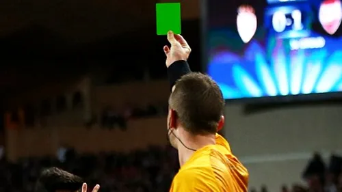 Premieră istorică! A apărut cartonașul VERDE. Când îl vor arăta arbitrii