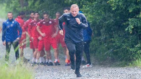 SC Oțelul atacă prima ligă cu achiziții din Liga 2! Trupa lui Dorinel Munteanu a semnat cu încă un jucător pe care l-a avut adversar în sezonul recent încheiat