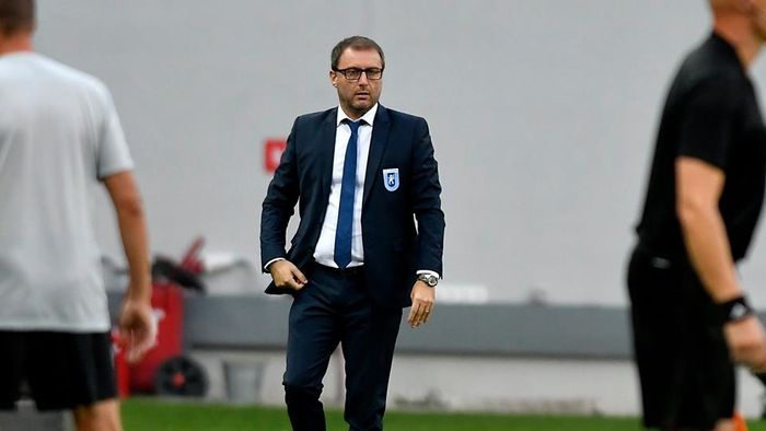 Devis Mangia vine cu o strategie clară înaintea ciocnirii cu Astra Giurgiu: "Jucătorii sunt afectați de dispariția lui Ilie Balaci, dar sper să-i motivez ca la meciul cu FCSB". Trei jucători care-i dau fiori 