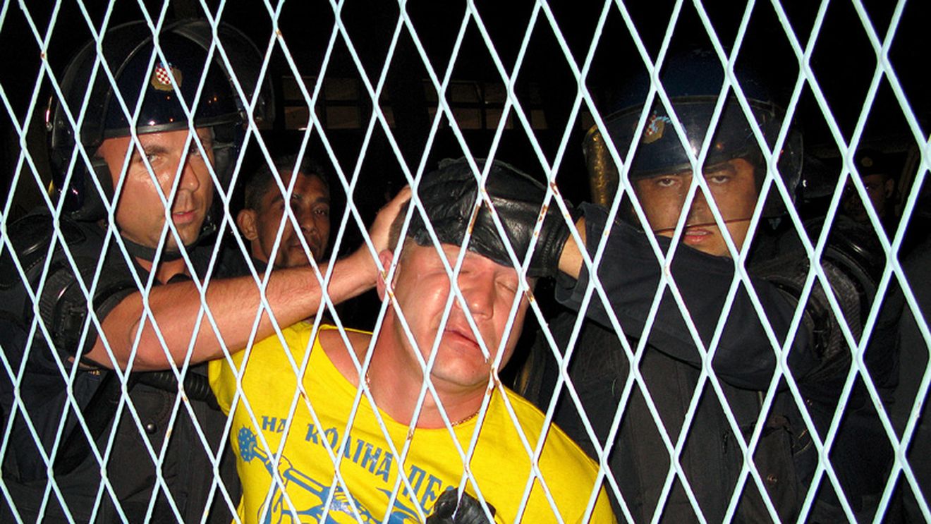 Arestări în masă după partida Croația - Ucraina