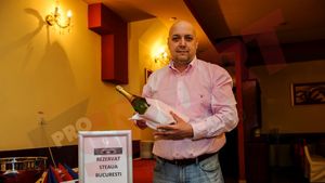 FOTO: Steaua, așteptată cu șampanie la Cluj. "Ne-am pregătit de sărbătoare"