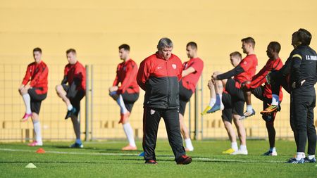 Unul dintre motivele pentru care Dinamo a terminat pe șase: "Jucătorii noștri câștigau, în medie, 2-3.000 euro lunar"