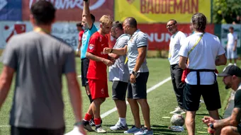 Bacăul a avut un start lansat de sezon, dar Costel Enache rămâne precaut: ”Trebuie să fim consecvenți. Am fi naivi să gândim campionatul după un singur rezultat”