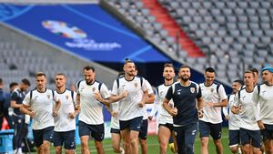 Ritualul pe care îl practică cel mai scump jucător român din istorie înaintea fiecărui meci de la EURO! Iubita lui l-a dat de gol: „E inegalabil!”