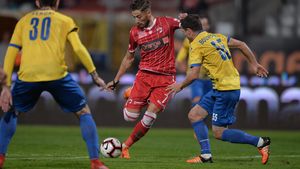 Discurs cât se poate de sincer al lui Grozav: "E îngrijorător, rușinos!". Cum a răspuns la întrebarea "Îți pare rău că ai venit la Dinamo?"