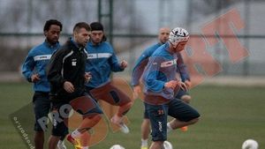 Astafei a marcat cu CASCA!** "Nu mi-e frică să lovesc mingea cu capul!"