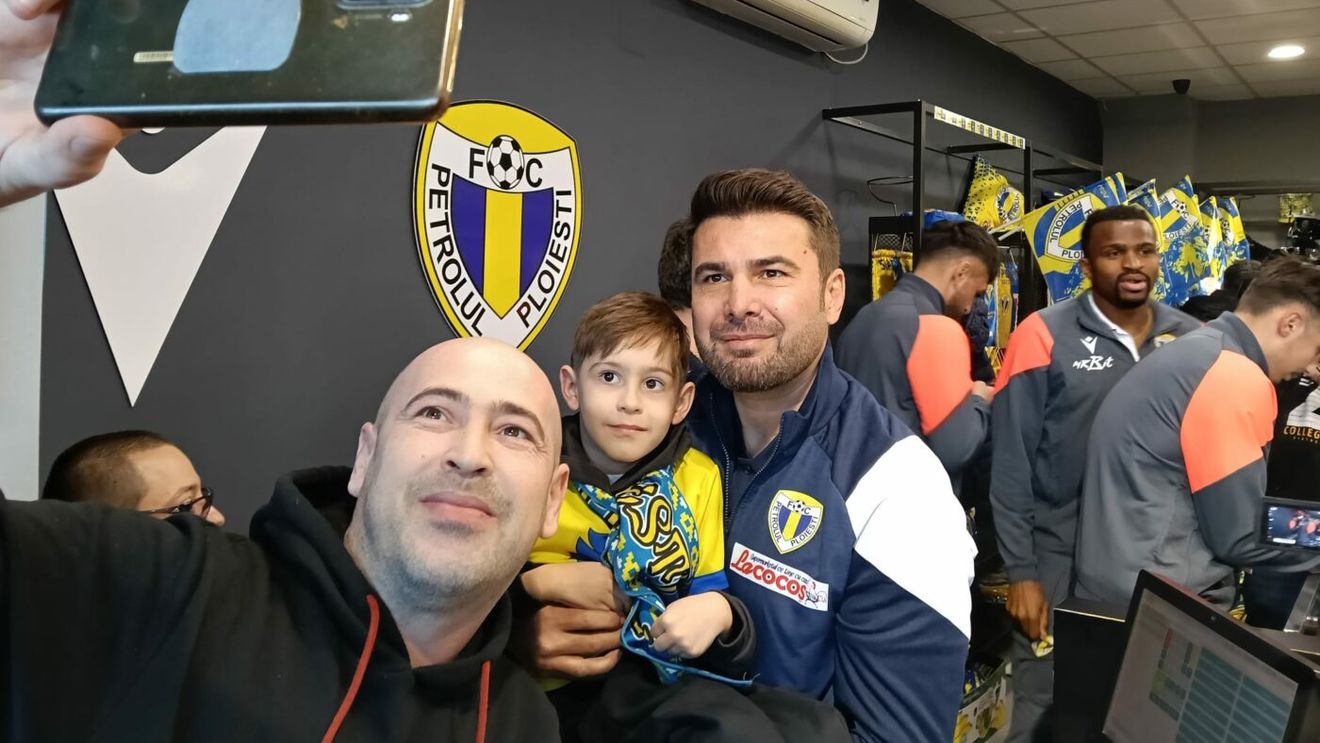 Adrian Mutu, baie de mulțime la Ploiești! Ce spune despre clasarea Petrolului în play-off și ce își dorește la primul meci ca antrenor pe „Ilie Oană”