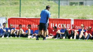 Lăcătuș amenință: "O să schimb foaia la echipă!"