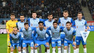 Universitatea Craiova, făcută praf după ce a criticat arbitrajul de la meciul cu FC Voluntari: „Tu vorbești de arbitraje de Liga 3? Să se uite la jocul lor”