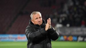 "Mister 30 million". Suma totală pe care a adus-o Dan Petrescu CFR-ului de când antrenează la Cluj | ANALIZĂ