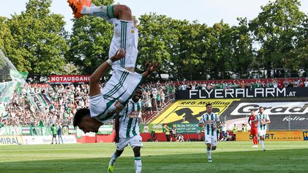 Totul despre adversara Universităţii Craiova, Rapid Viena, echipa la care a jucat Andrei Ivan. „Alb-verzii" au eliminat Petrolul în drumul spre finala cu PSG