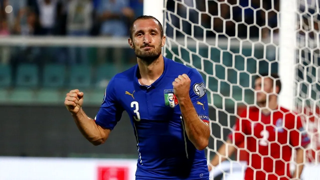Chiellini pe toate liniile. Fundașul lui Juventus a marcat toate golurile în Italia - Azerbaijan 2-1