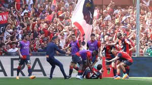 Radu Drăgușin, George Pușcaș și Denis Drăguș au promovat în Serie A! Genoa revine în elita fotbalului italian după doar un sezon! Un motiv în plus de bucurie pentru fanii „grifonului” | VIDEO