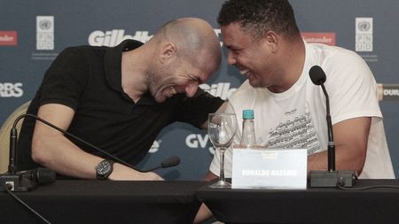 Ronaldo își anunță revenirea în fotbal: "Poate ca manager" Ce țintă și-a fixat 'Fenomenul' și ce podium vede la Mondiale