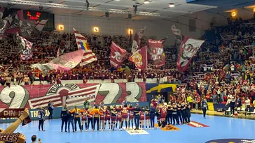Galeria din Giulești, atmosferă senzațională la meciul dintre Rapid și Krim din Liga Campionilor la handbal feminin | FOTO & VIDEO