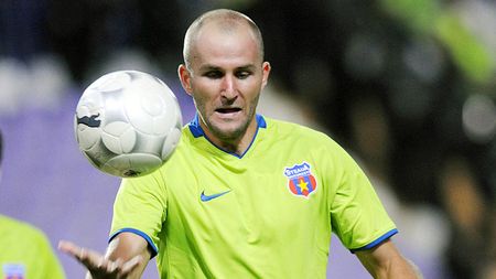 "Circul" se plătește!** "Îi tai 25% din contract lui Grzelak!"