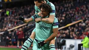 Europa League | Surprize uriașe: Sevilla - Slavia Praga 2-2 și Rennes - Arsenal 3-1. Chiricheș, doar rezervă în Napoli - Salzburg 3-0. Rezultatele complete