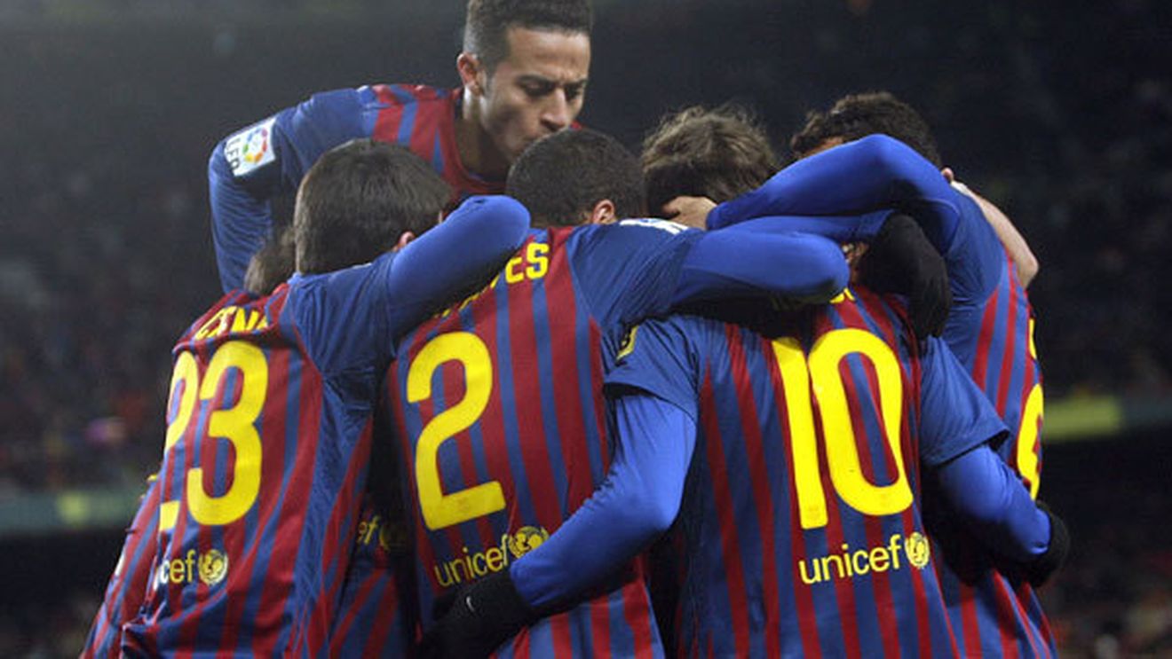 FOTO** Primele imagini cu echipamentul BarÃ§ei, lui Arsenal și al lui United pentru viitorul sezon! Ce surprize vor avea Messi și Rooney