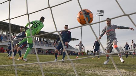 Propunere neașteptată pentru Mirel Rădoi! Un atacant din Liga 1 așteaptă convocarea la echipa națională: „E normal să mă gândesc!”