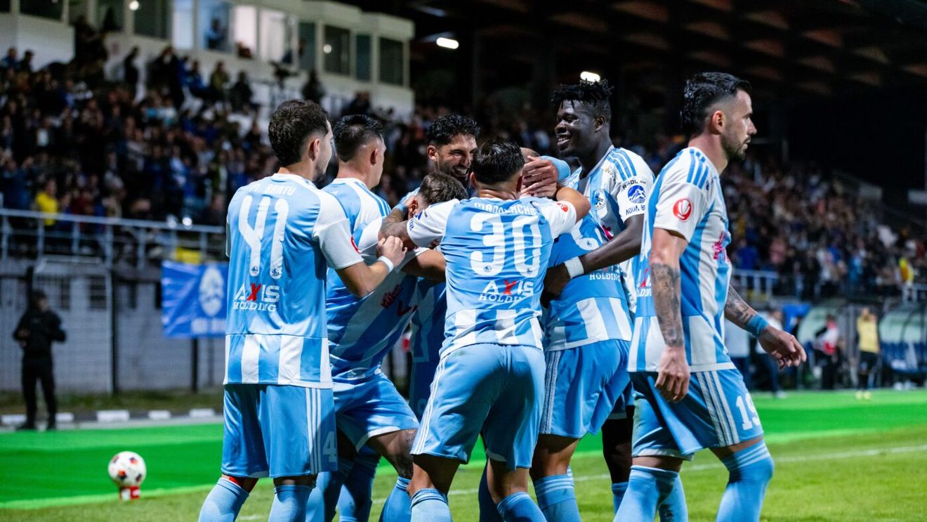 Corvinul Hunedoara - U Cluj Live Text Online de la ora 21:00, în etapa 13 din Superliga. Gazdele pot urca pe loc de play-off. Echipele probabile